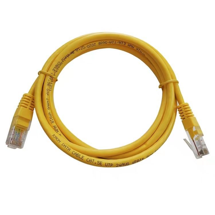 สายเคเบิล UTP Cat5 สายแพทช์สีเหลือง สายเคเบิลอีเธอร์เน็ต Cat5e สำหรับคอมพิวเตอร์และเราเตอร์