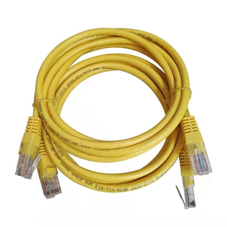 สายเคเบิล UTP Cat5 สายแพทช์สีเหลือง สายเคเบิลอีเธอร์เน็ต Cat5e สำหรับคอมพิวเตอร์และเราเตอร์